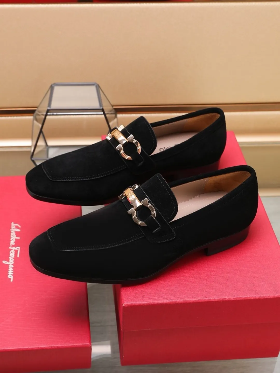 P620💰🔥《Ferragamo》👏Latest • High-end top brand luxury ~ purchasing agency, top quality ~. New fashionable business men's shoes🔜The uppers are made of original cashmere cowhide➕cowhide·lining, with fine workmanship. The original stylish and soft combination wear-resistant and non-slip outsole is light and comfortable on the feet. The real thing looks better in real life. Size: 38/45